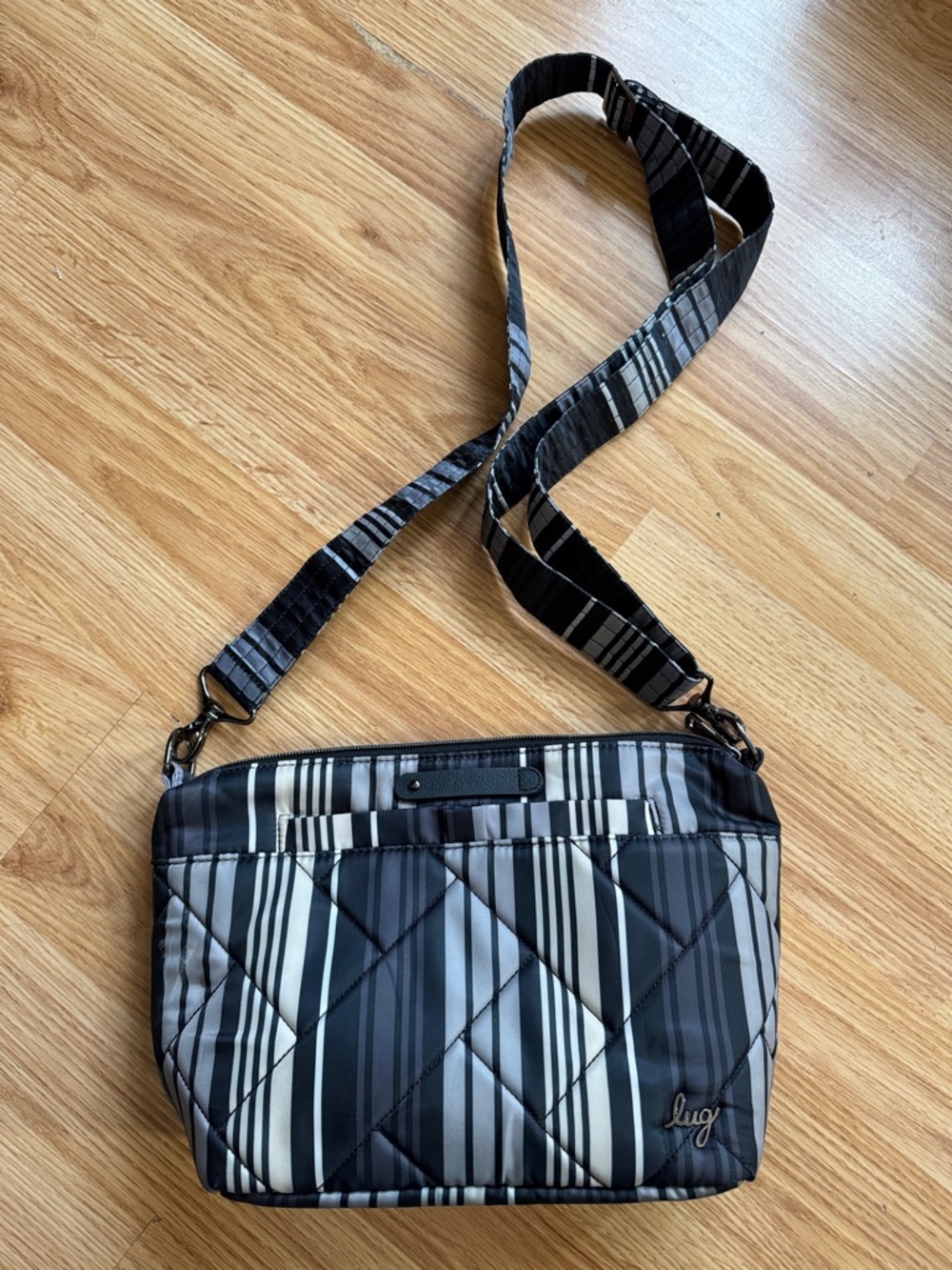 lug ‘Flare’ Crossbody Bag 🔅